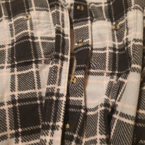 Time And Tru Button Up Shirt Longsleeves - Picture 2 of 6
